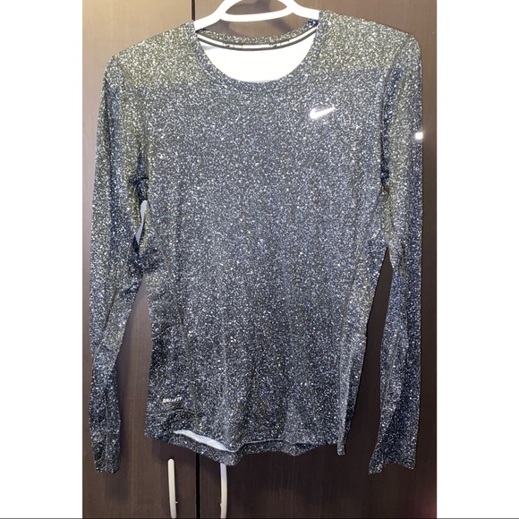 Nike Dry Fit Long Sleeve - Picture 1 of 4